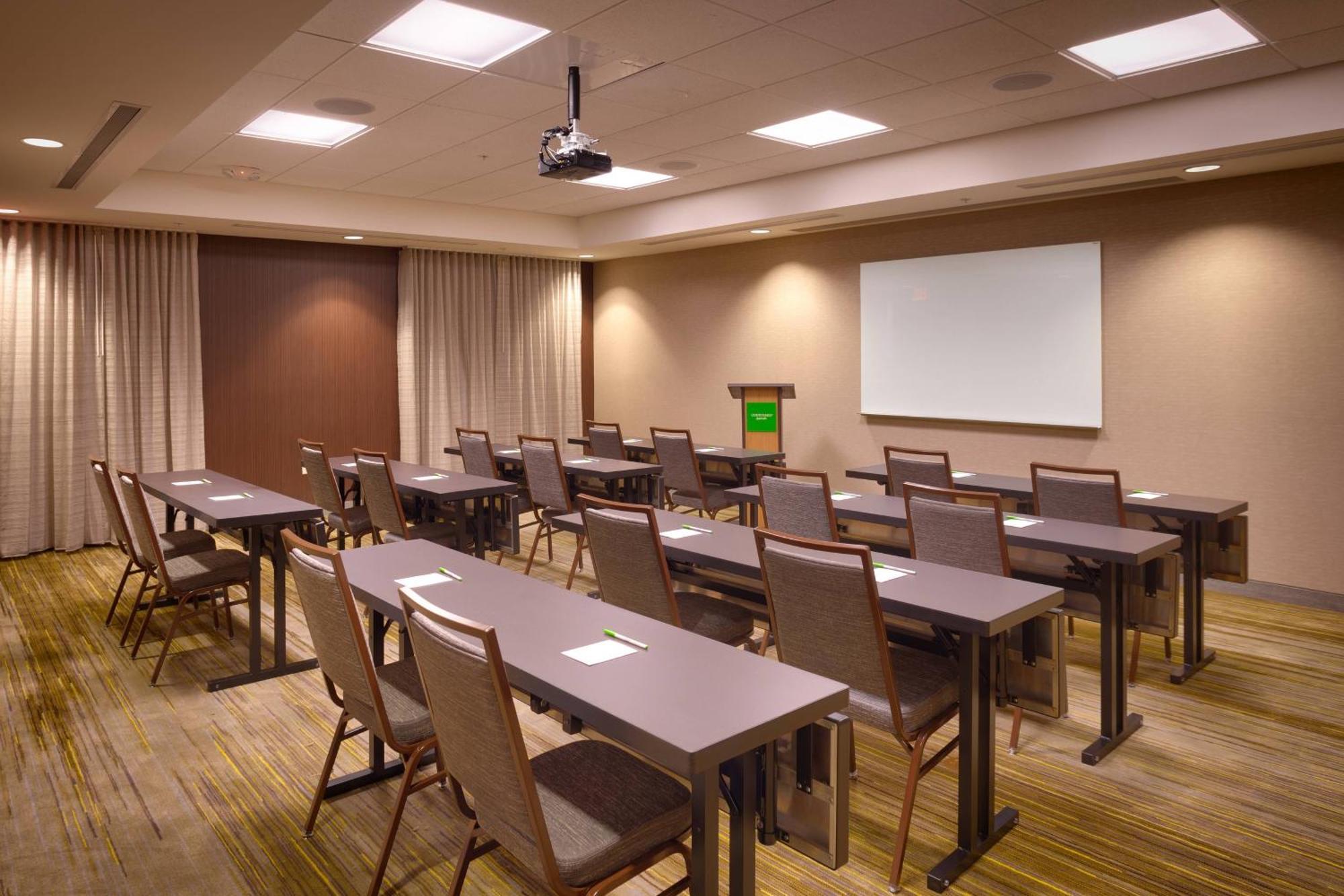 Courtyard By Marriott Phoenix Mesa Gateway Airport מראה חיצוני תמונה